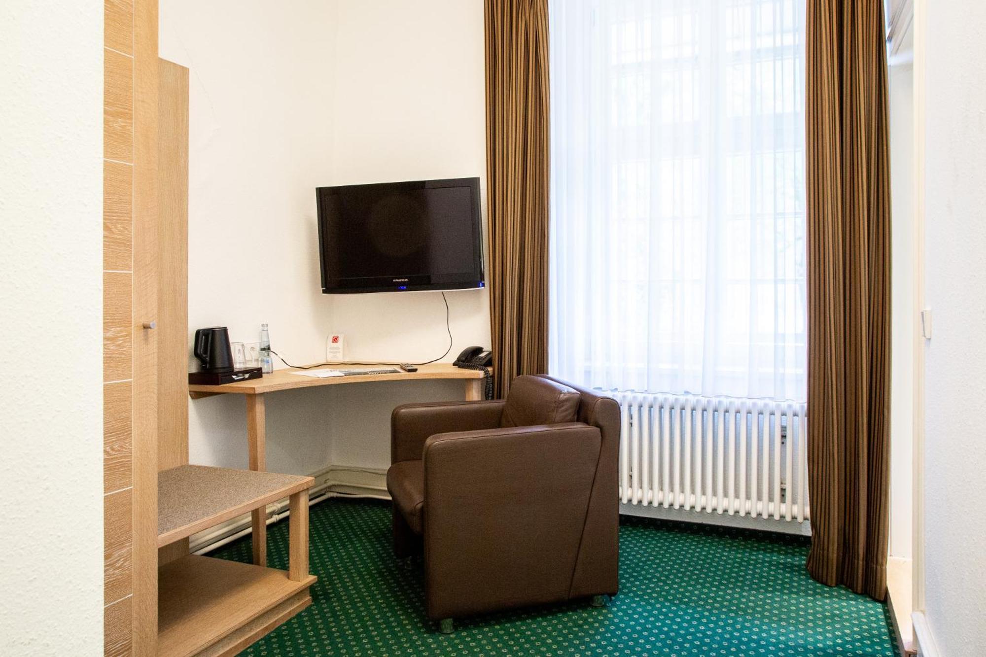 Hotel Hofgut Sternen - Ravennaschlucht Брайтнау Екстериор снимка