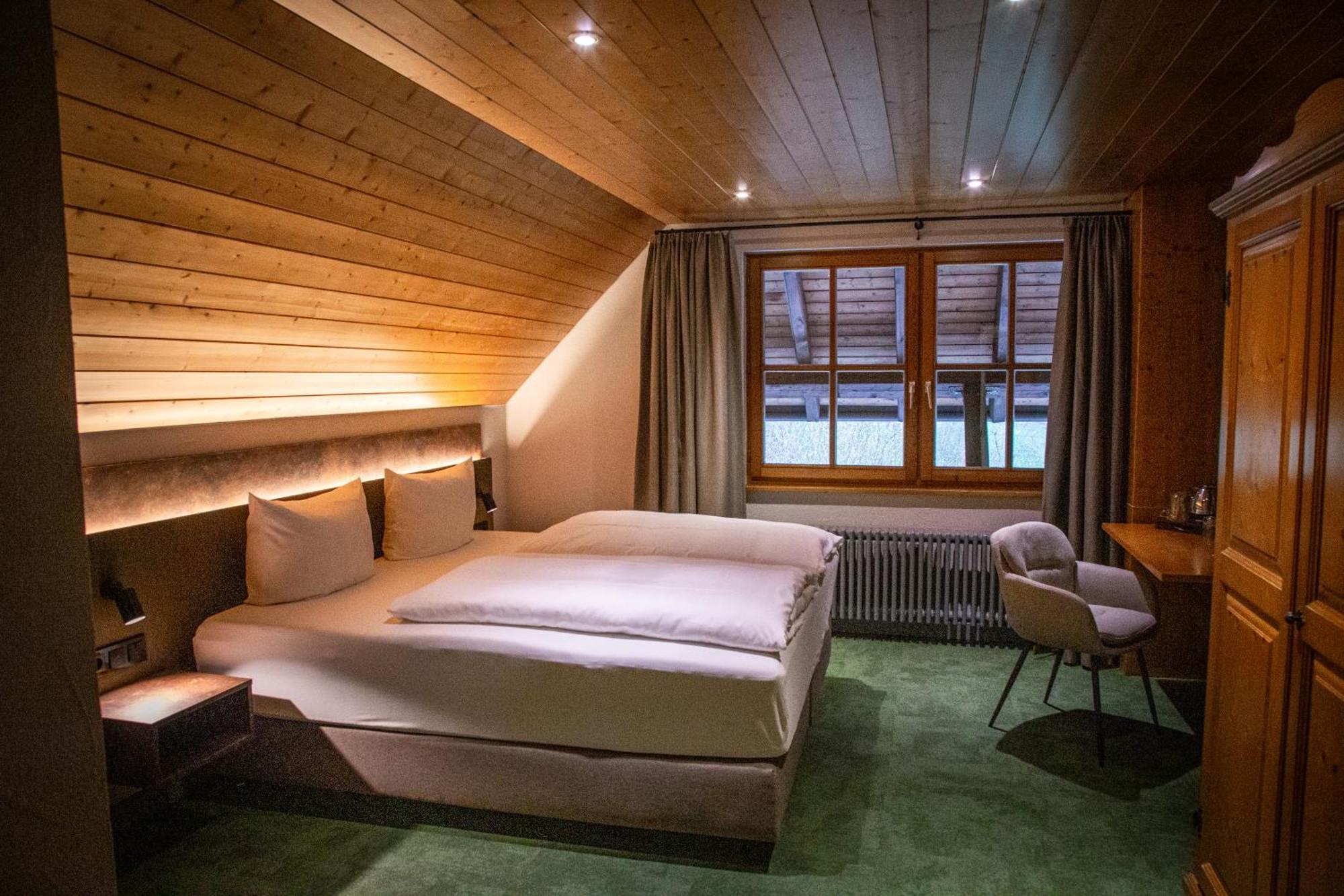 Hotel Hofgut Sternen - Ravennaschlucht Брайтнау Екстериор снимка